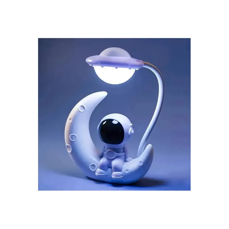 Naktinė lempa su kosmonautu - puikus kambario apšvietimas